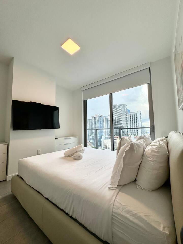 2 Bedrooms Design Condo Downtown Miami Pool And Gym Экстерьер фото