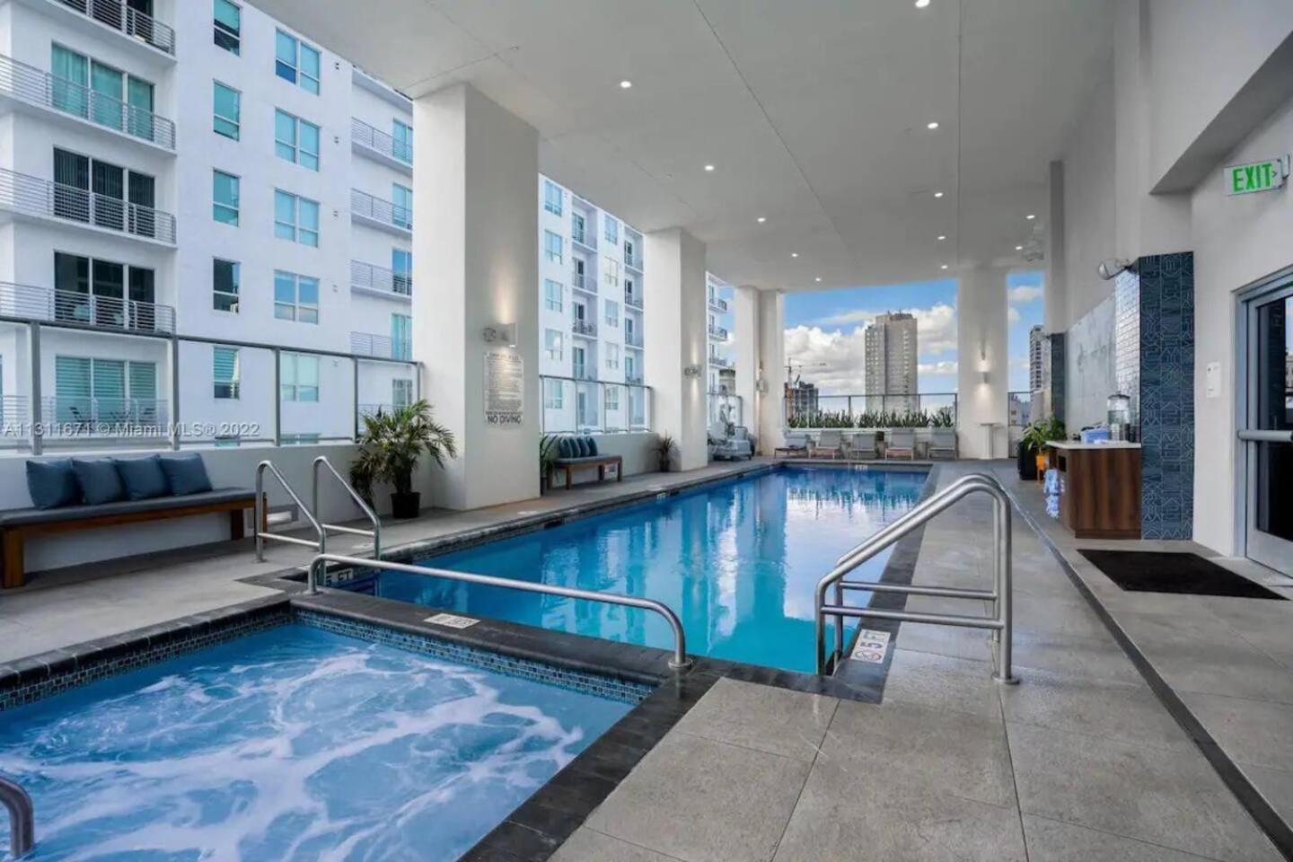 2 Bedrooms Design Condo Downtown Miami Pool And Gym Экстерьер фото